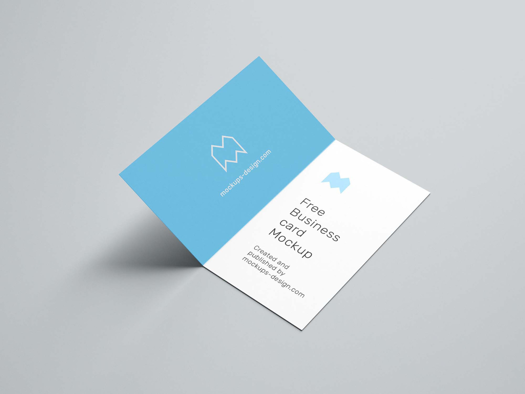 Free Folded Business Card Mockup (PSD) Free Folded Business Card Mockup (PSD)